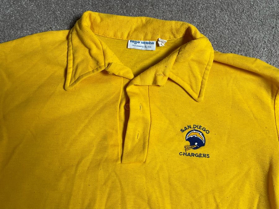 Four Vintage NFL San Diego Chargers Shirts [Photo 10]