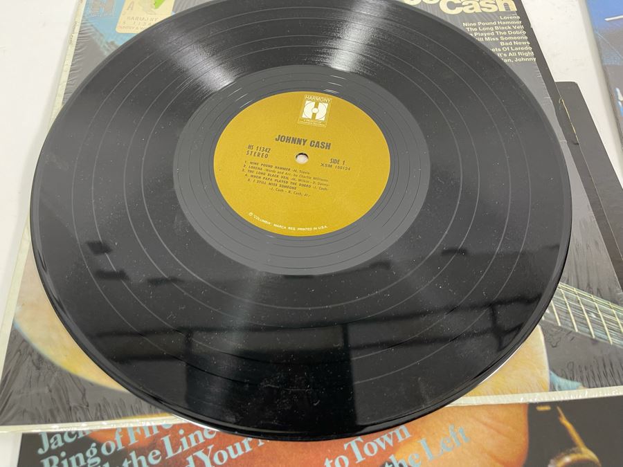 Three Johnny Cash Vinyl Record Albums [Photo 8]