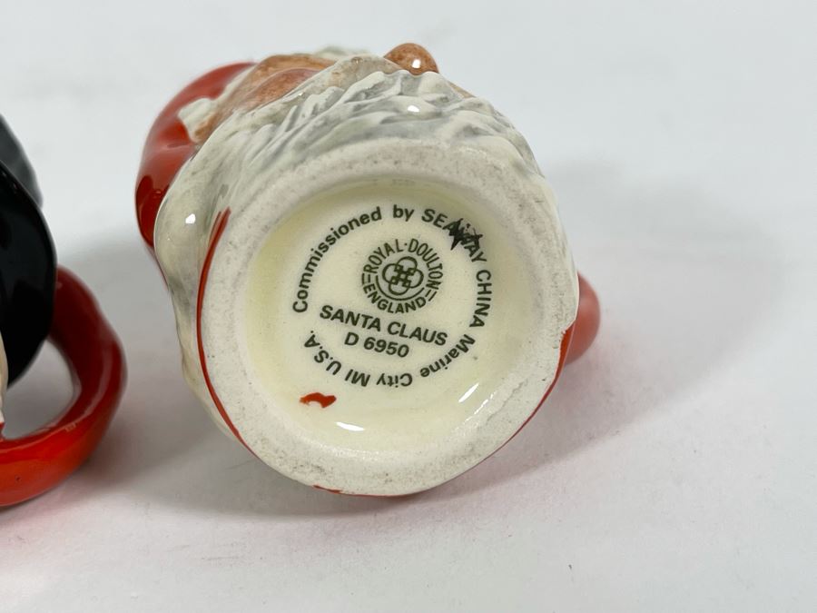 Royal Doulton Miniature Beefeater D6806 Exclusively For RDICC And Santa Claus D6950 Commissioned By Seaway China 1.5H [Photo 6]