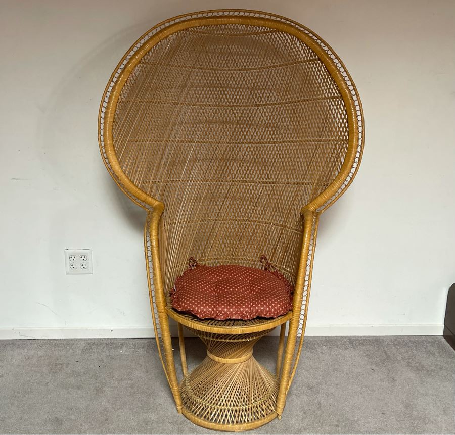 Bohemian Vintage Handmade Woven Rattan Peacock Chair [Photo 8]