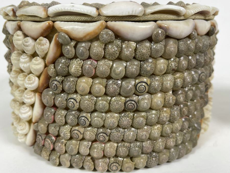Pair Of Handmade Nesting Shell Decorated Boxes By Gloria Vanderbilt 6.5W X 6D X 4H [Photo 10]