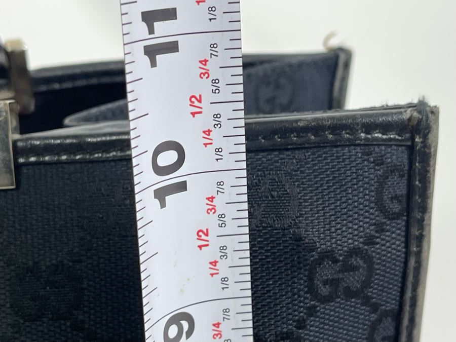 Authentic GUCCI Handbag With Dust Cover 15W X 10H [Photo 18]