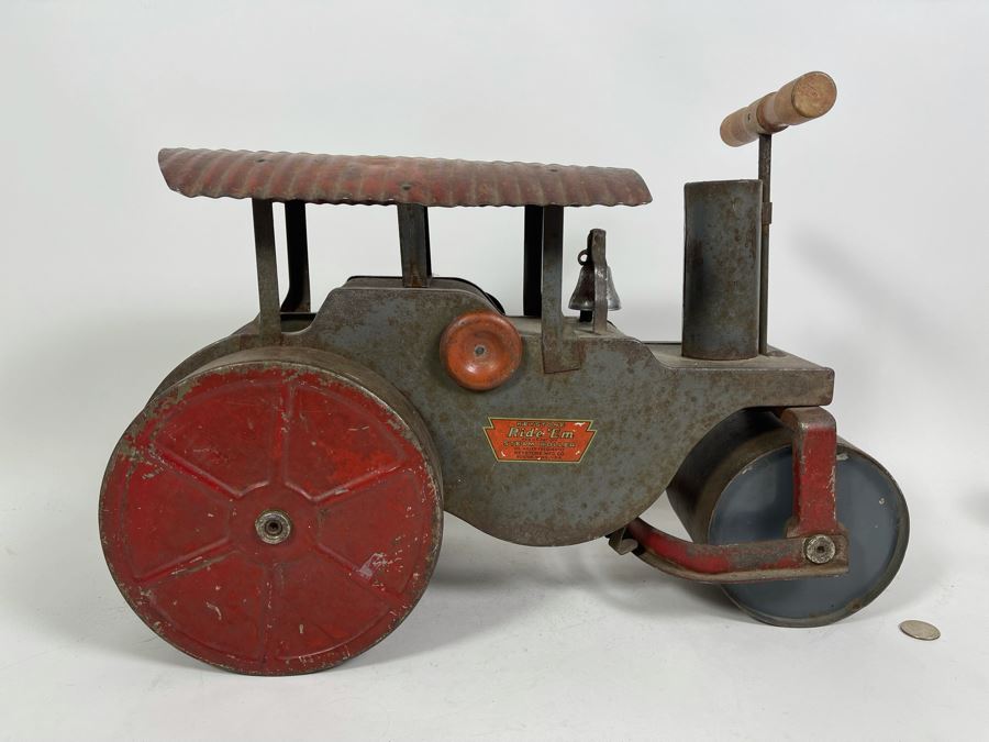 Vintage Keystone Ride ‘Em Steam Roller Child’s Toy Mfg By Keystone Mfg Co Boston, MA 19.5W X 8.5D X 14H [Photo 3]