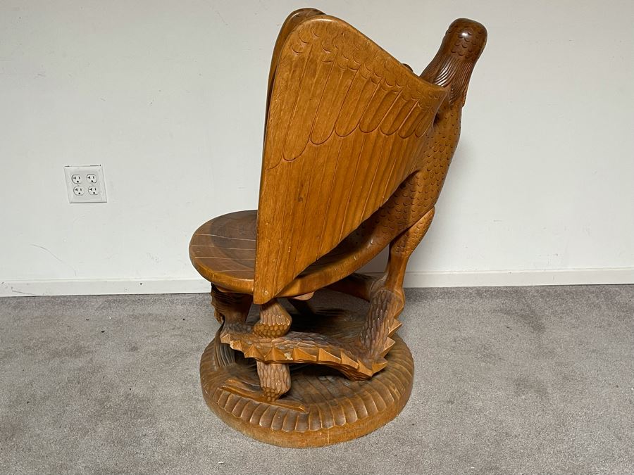 Carved Solid Tree Trunk Wooden Chair Of Eagle With Serpent In Its Talons See Photos For Several Blemishes 25W X 39H [Photo 15]