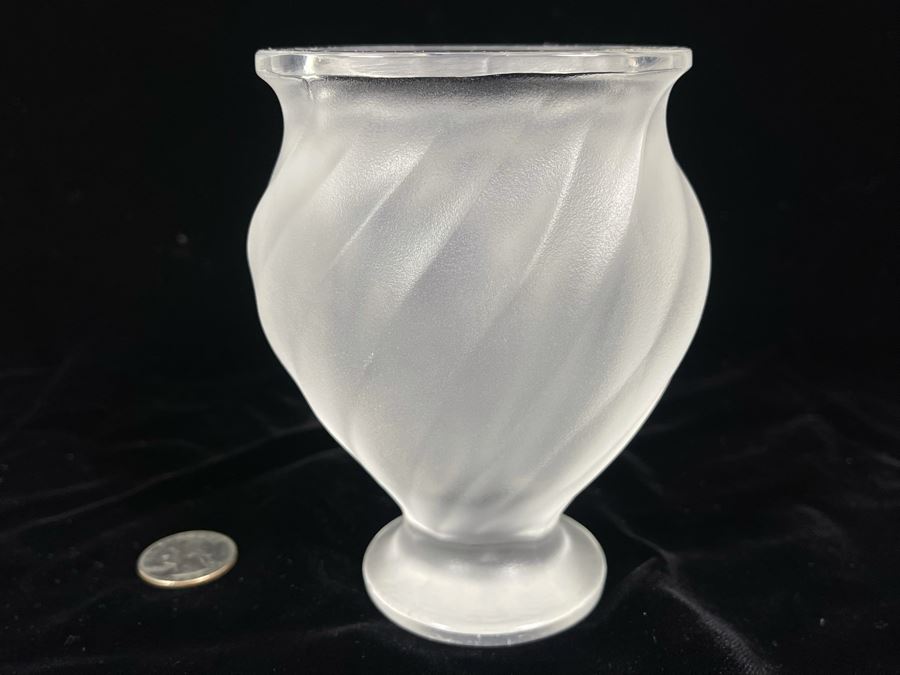 Lalique France Crystal Footed Relief Birds Rosine Vase 3.75W X 5H Replacements Value $399 [Photo 6]