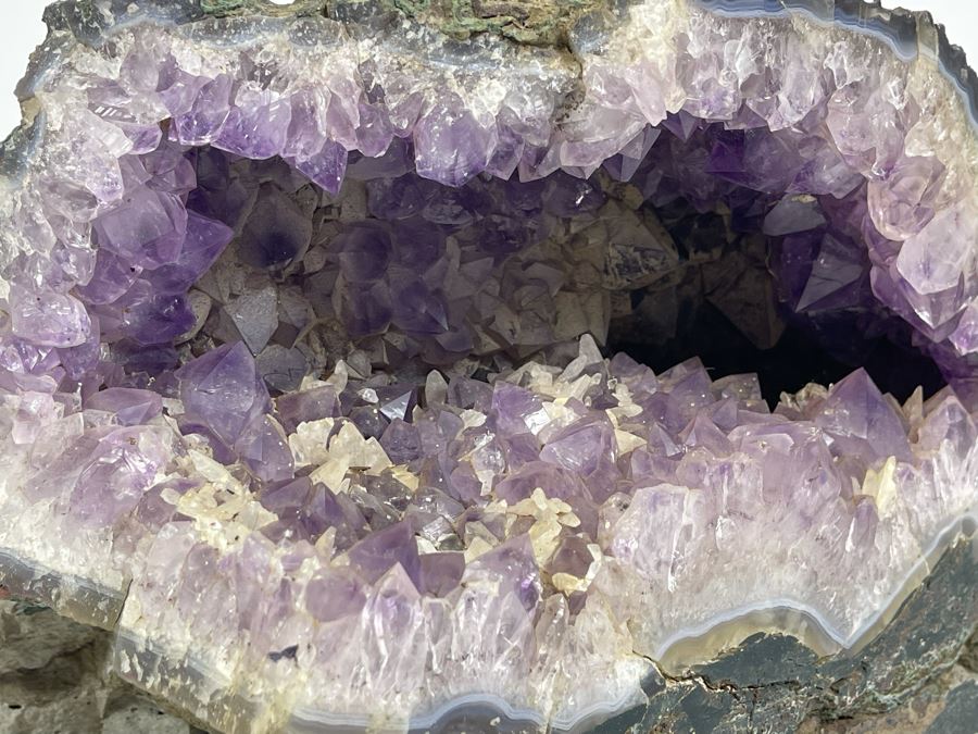 Large Amethyst Geode Organic Sculpture 12.5W X 8D X 9.5H [Photo 18]
