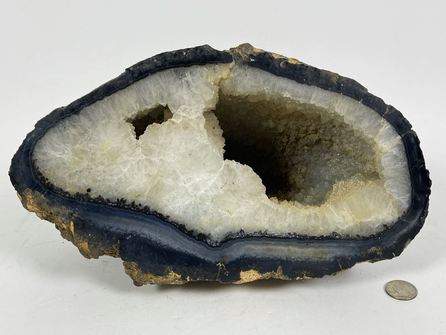 Large Polished Agate Geode Half 12W X 9D X 8H [Photo 5]
