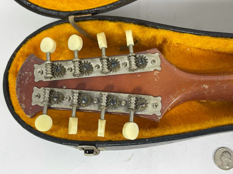 Vintage La Valenciana Bowl Back Mandolin With Case [Photo 18]