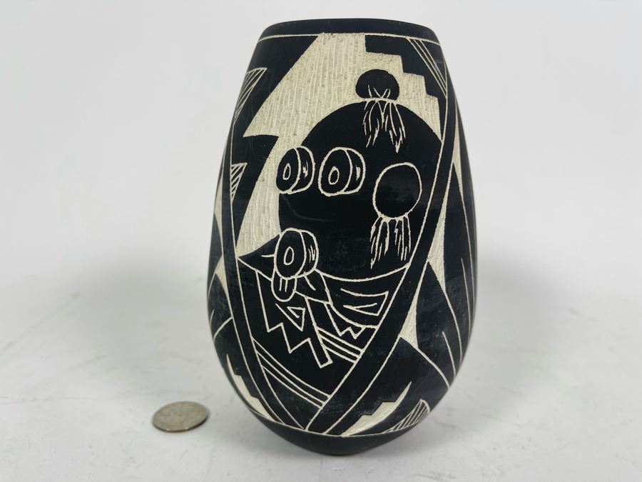 Native American Signed A. C. (Alisha Chino) Pottery Vase Acoma New Mexico 7H [Photo 3]