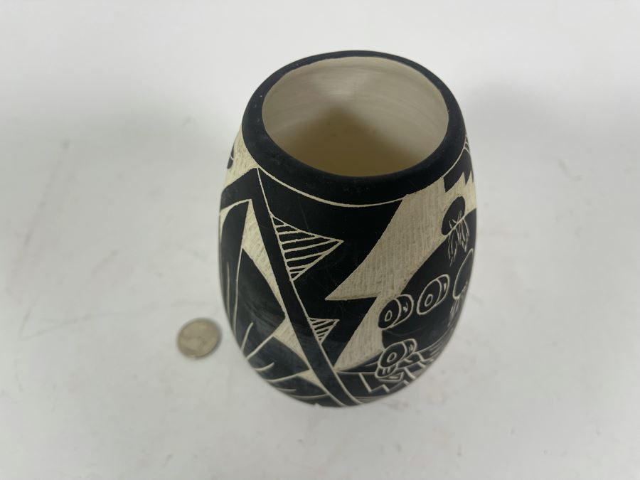Native American Signed A. C. (Alisha Chino) Pottery Vase Acoma New Mexico 7H [Photo 8]