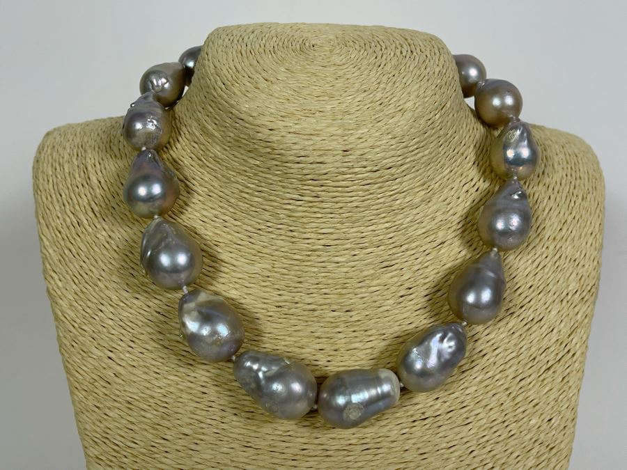 15-20mm Freshwater Cultured Baroque Silver Tone Pearl Necklace With Earrings [Photo 5]