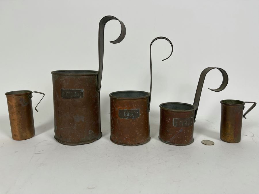 Vintage Copper Measuring Cups With Handles Titled 2 Pint, 1 Pint, 1/2 Pint [Photo 2]