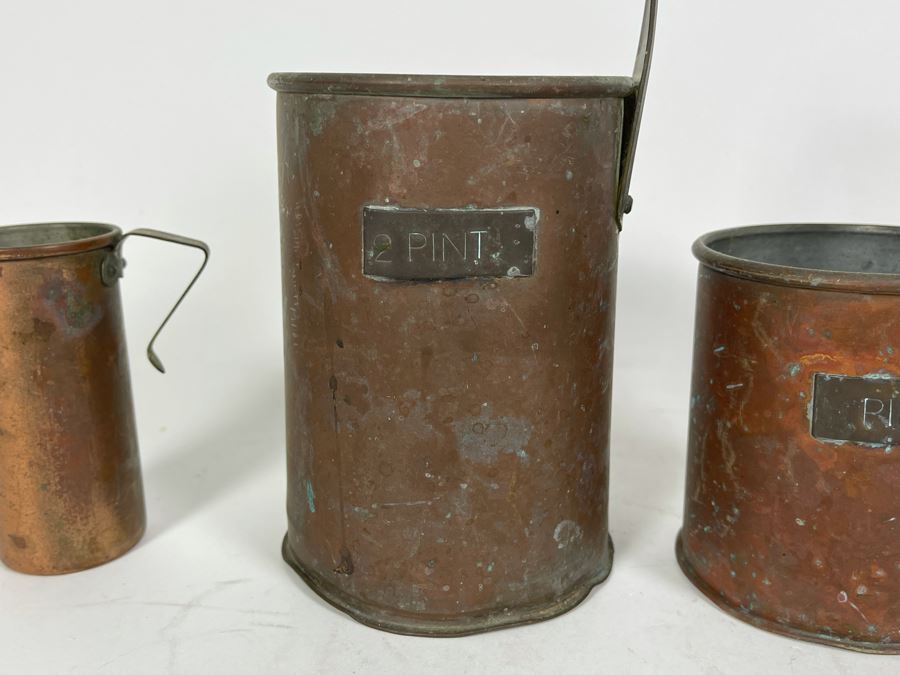 Vintage Copper Measuring Cups With Handles Titled 2 Pint, 1 Pint, 1/2 Pint [Photo 4]