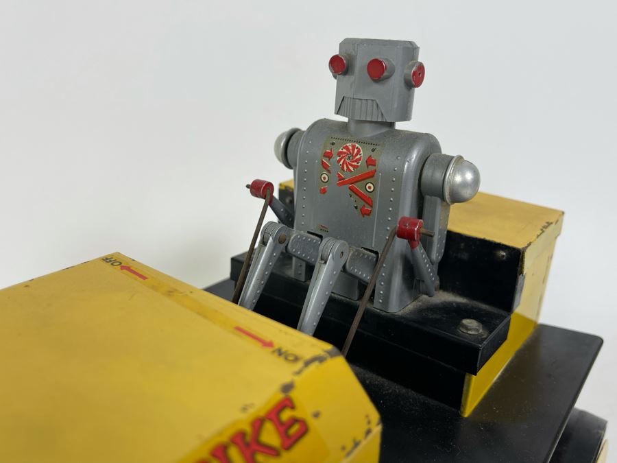 Vintage Mid-Century Marvelous Mike Tractor Robot By Saunders Battery Powered Untested 14W X 7D X 8.5H [Photo 6]