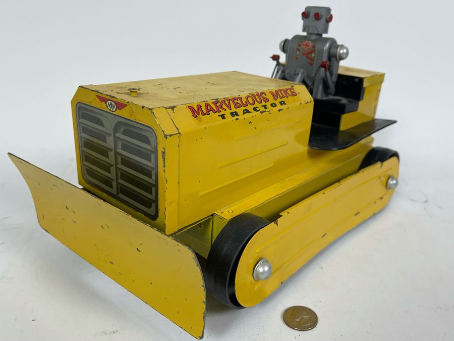 Vintage Mid-Century Marvelous Mike Tractor Robot By Saunders Battery Powered Untested 14W X 7D X 8.5H [Photo 4]