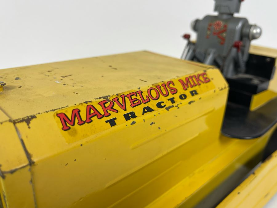 Vintage Mid-Century Marvelous Mike Tractor Robot By Saunders Battery Powered Untested 14W X 7D X 8.5H [Photo 5]