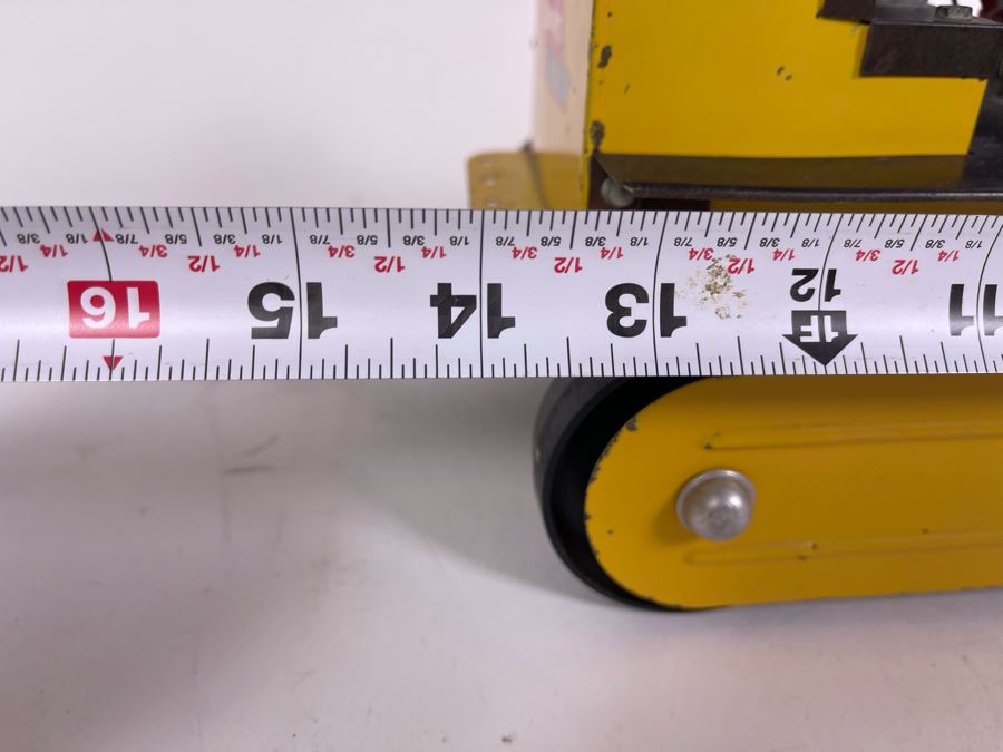 Vintage Mid-Century Marvelous Mike Tractor Robot By Saunders Battery Powered Untested 14W X 7D X 8.5H [Photo 18]