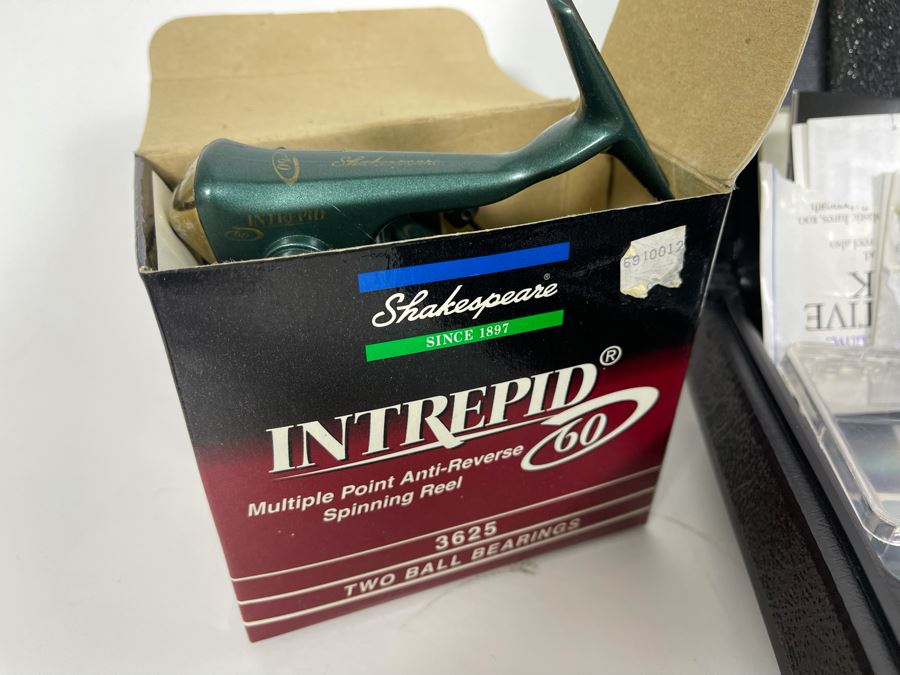 Fishing Gear Lot [Photo 3]