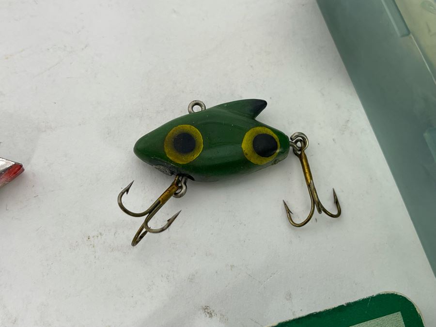 Vintage Fresh Water Bass Fishing Lures [Photo 23]