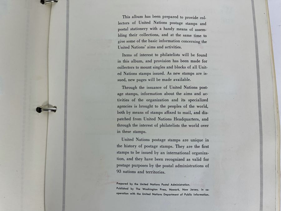 Large Collection Of United Nations Postage Stamps And Postal Stationery Binder Filled With Stamps Approximately 288 Pages 1952 Onward - See Photos For Sampling [Photo 6]