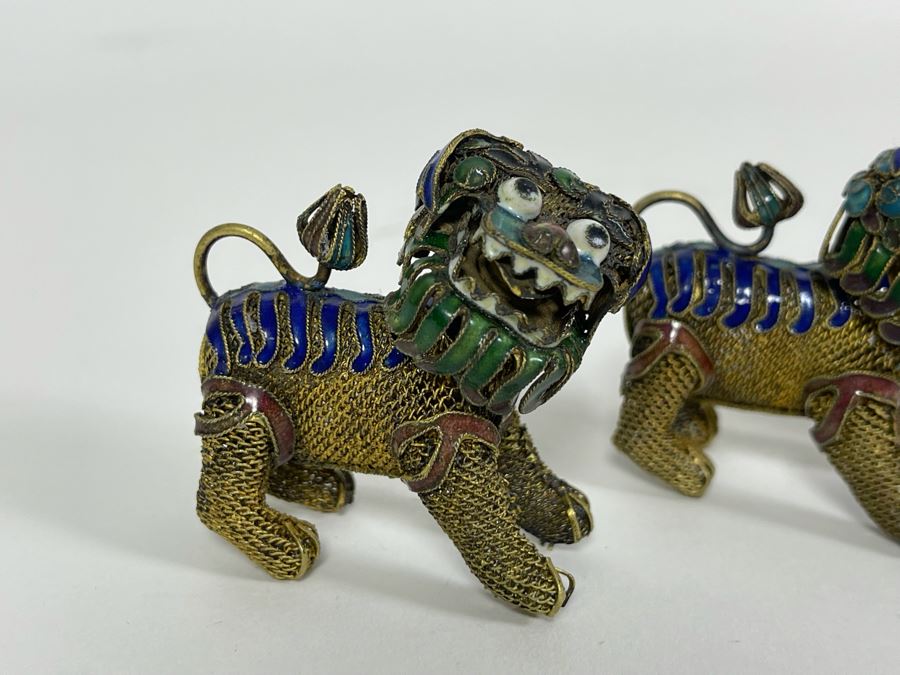 Vintage Nepalese Tibetan Brass Filigree Elephant With Inlayed Turquoise And Coral And Pair Of Foo Dogs Figurines [Photo 4]