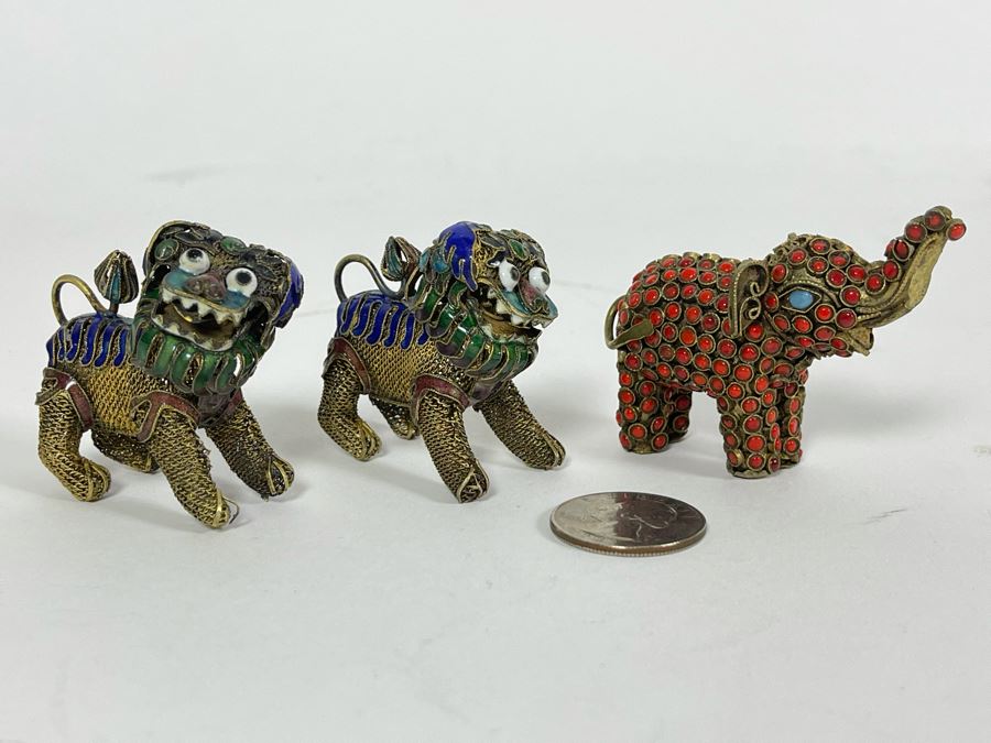 Vintage Nepalese Tibetan Brass Filigree Elephant With Inlayed Turquoise And Coral And Pair Of Foo Dogs Figurines [Photo 2]