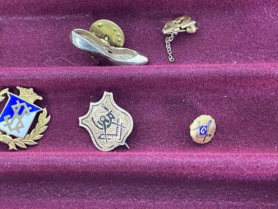 Collection Of Various Vintage Costume Jewelry Including Monet & Christian Dior - See Photos - Watch Is Not Authentic [Photo 5]