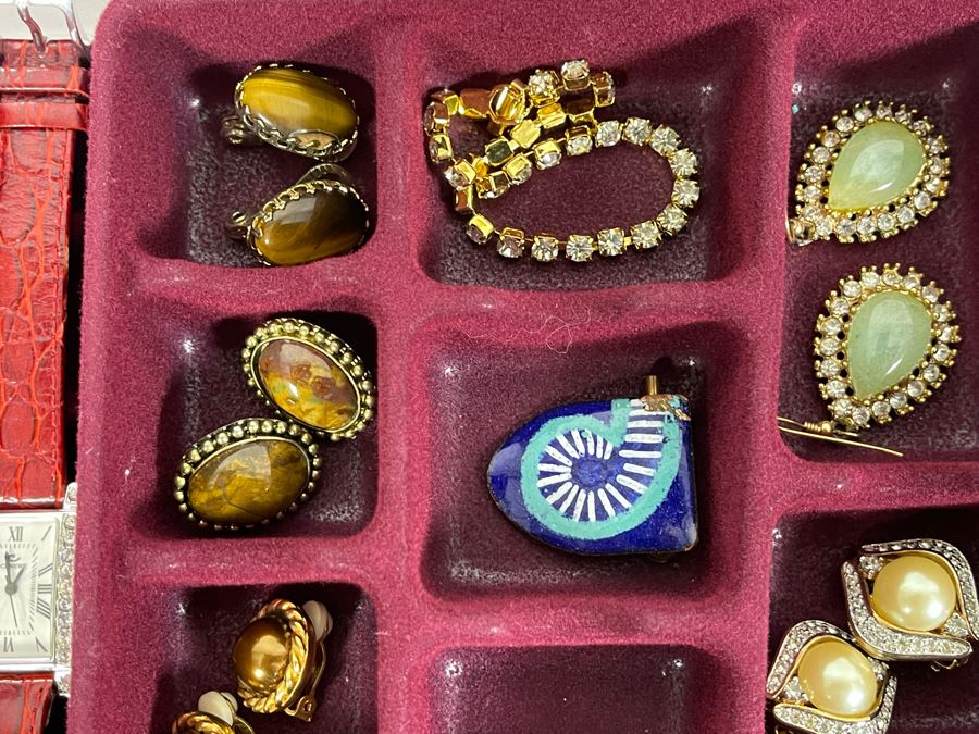 Collection Of Various Vintage Costume Jewelry Including Monet & Christian Dior - See Photos - Watch Is Not Authentic [Photo 15]