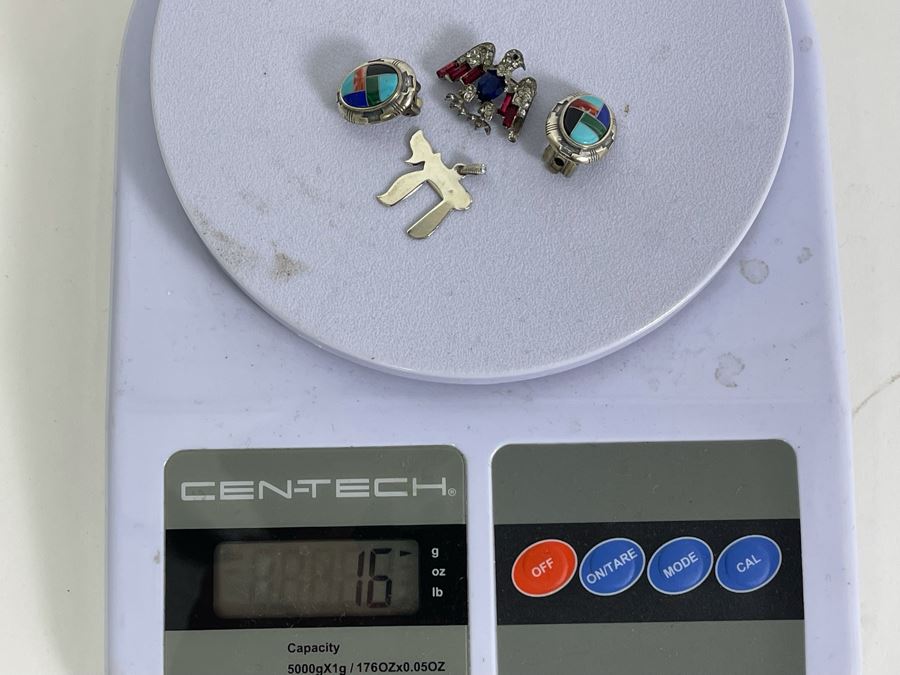 Sterling Silver Inlaid Stone Earrings, Sterling Silver Trifari Eagle Pin And Sterling Silver Chai Pendant 16g Total Weight [Photo 8]