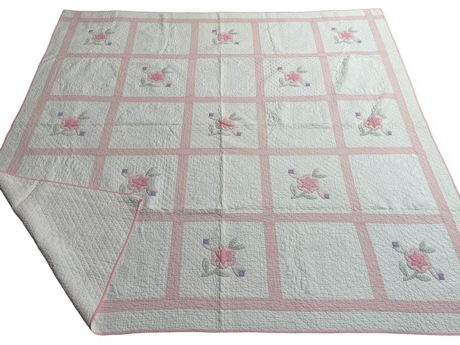 Vintage Handmade Quilt 74 X 74 [Photo 2]