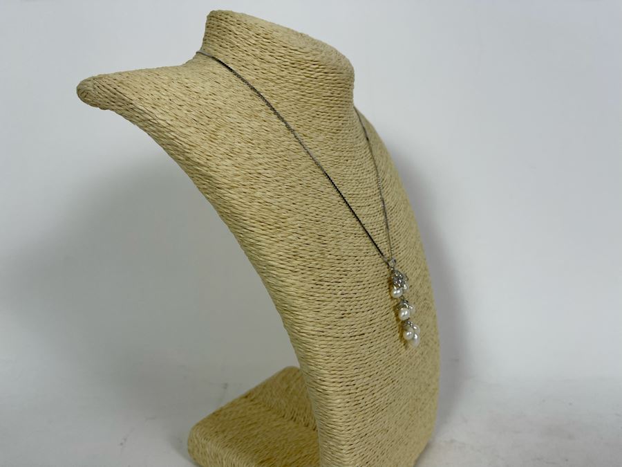 8K (333) White Gold 18' Italian Necklace 2g With Base Metal Pearl Pendant [Photo 4]