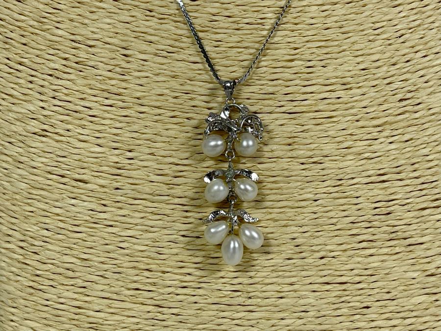 8K (333) White Gold 18' Italian Necklace 2g With Base Metal Pearl Pendant [Photo 2]