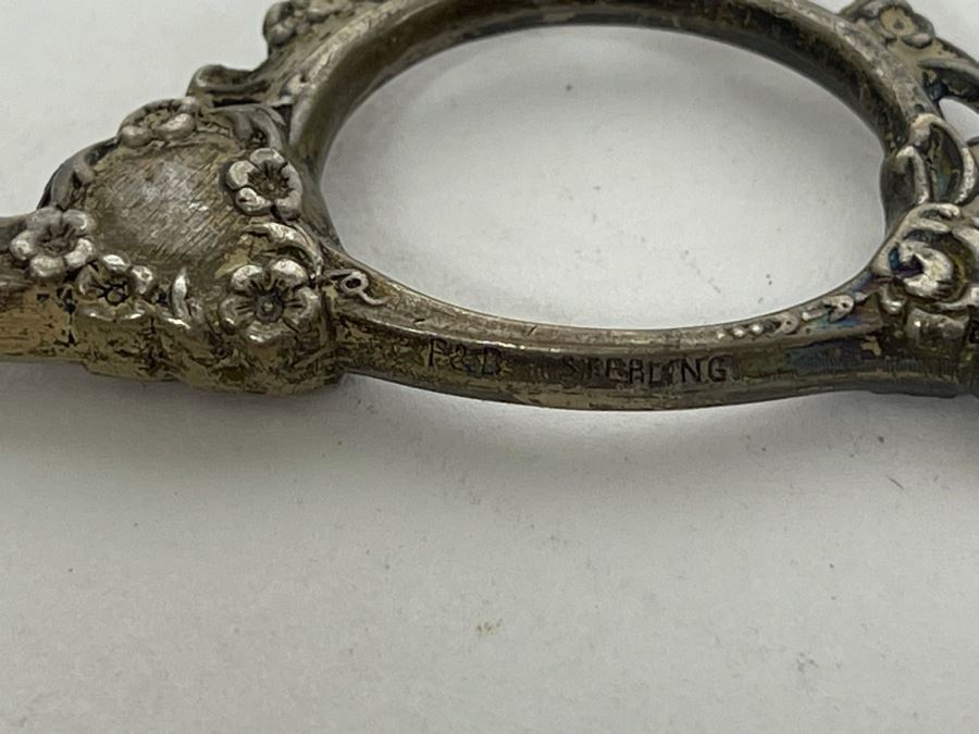 Vintage Sterling Silver Handled Sewing Supplies [Photo 4]