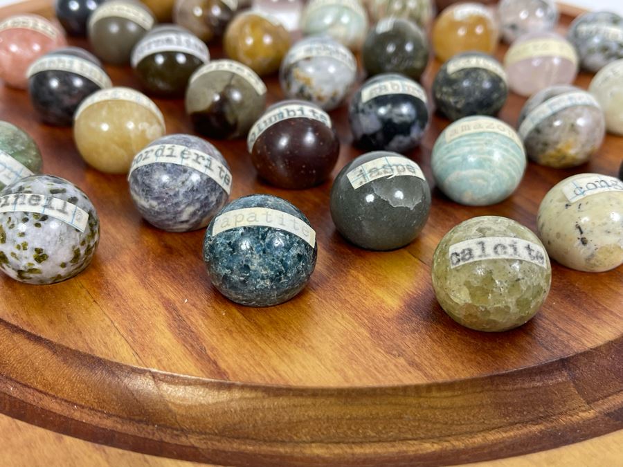 Vintage Solitaire Set With Semi-Precious Stone Marble Collection With Wooden Display 10.5R [Photo 9]