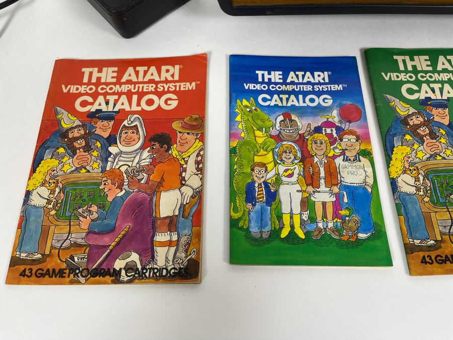 Original ATARI 2600 Video Computer System Video Game System With Original Owner's Manual, Joystick, Paddle Controllers & Driving Controllers - Note Missing Power Cord [Photo 5]