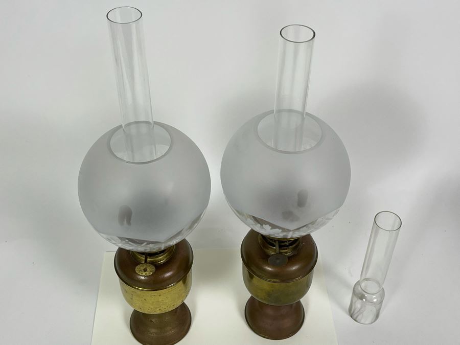Pair Of Vintage Kosmos Brenner Brass Oil Lamps Lanterns With Glass Hurricanes 16H [Photo 7]