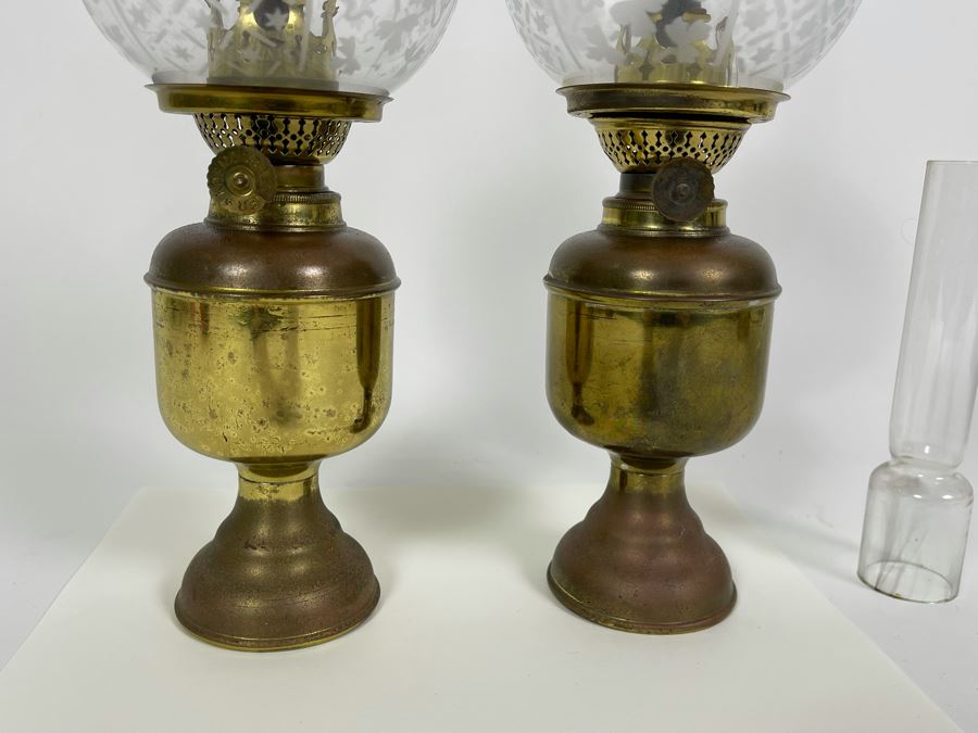 Pair Of Vintage Kosmos Brenner Brass Oil Lamps Lanterns With Glass Hurricanes 16H [Photo 4]