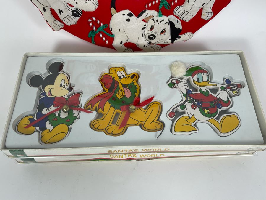 Disney's 101 Dalmations Wreath And (2) New Boxes Of Disney Ornaments From Santa's World [Photo 4]