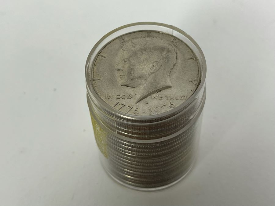 (19) Kennedy Half Dollars From 1971-1982 [Photo 16]
