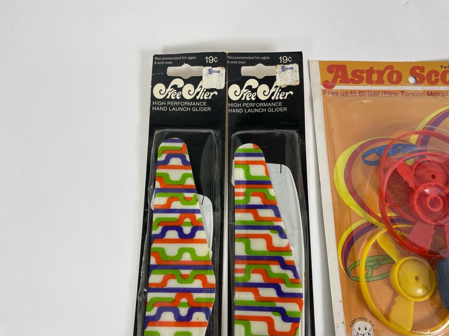 Vintage New Old Stock Toys [Photo 10]