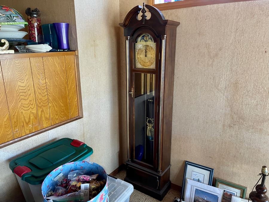 Seth Thomas Grandfather Clock 20W X 10D X 75H