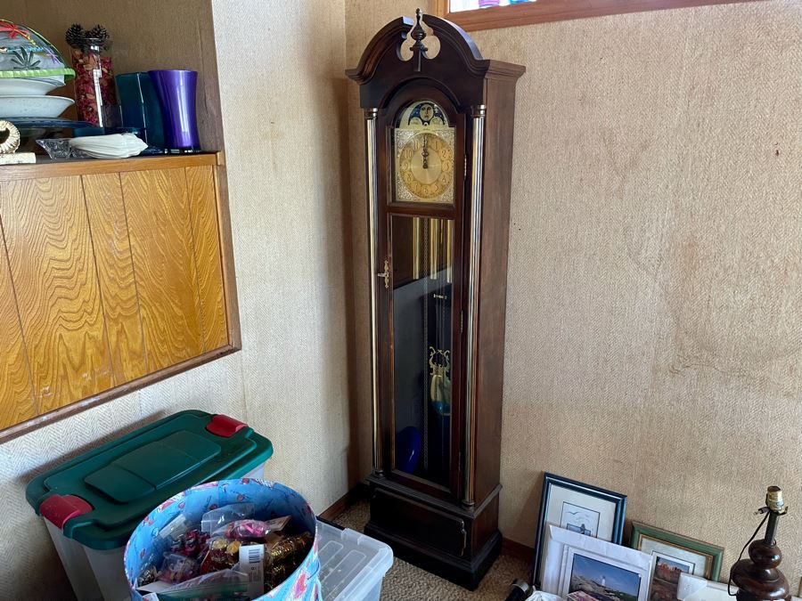 Seth Thomas Grandfather Clock 20W X 10D X 75H
