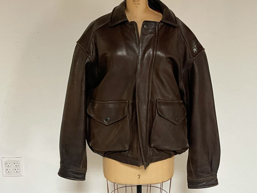 Men's Leather Nautica Jacket Size 44 [Photo 2]