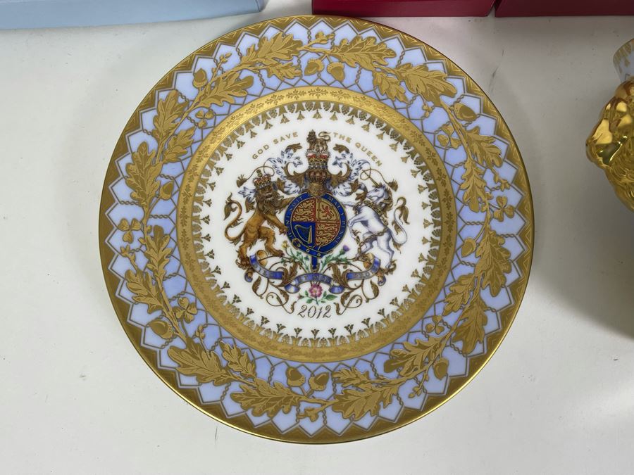 Pair Of Halcyon Days Christmas Boxes With Original Boxes From 1983 & 1984 Plus Buckingham Palace Diamond Jubilee English Cup And Plate From 2012 With Original Boxes [Photo 4]