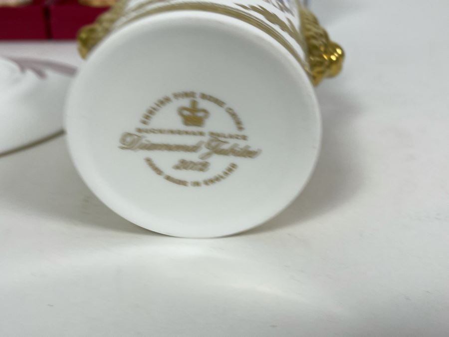 Pair Of Halcyon Days Christmas Boxes With Original Boxes From 1983 & 1984 Plus Buckingham Palace Diamond Jubilee English Cup And Plate From 2012 With Original Boxes [Photo 15]