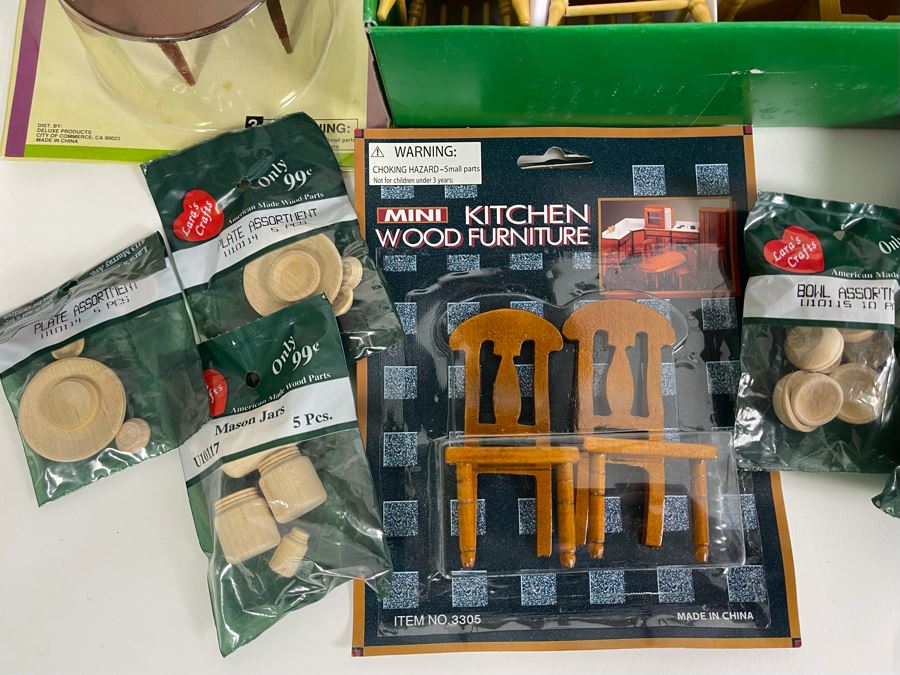 Lot Of Wooden Doll Furniture [Photo 10]
