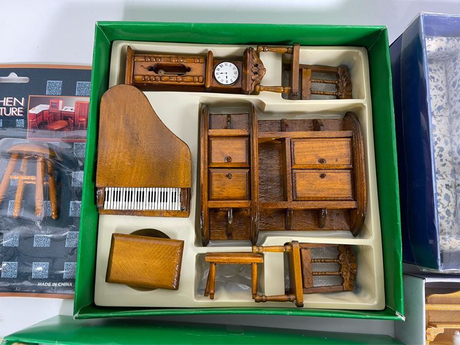 Lot Of Wooden Doll Furniture [Photo 3]