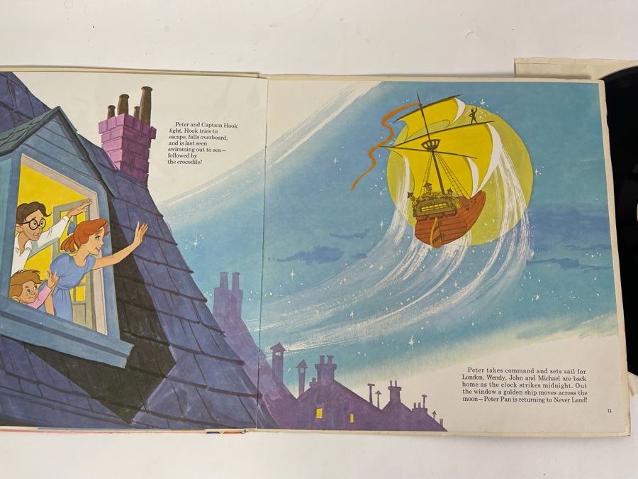 Vintage Disneyland Record Walt Disney Story and Songs From Peter Pan With Illustrated Book [Photo 7]