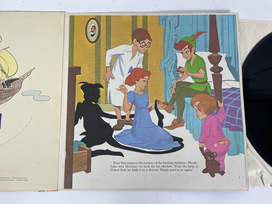 Vintage Disneyland Record Walt Disney Story and Songs From Peter Pan With Illustrated Book [Photo 6]