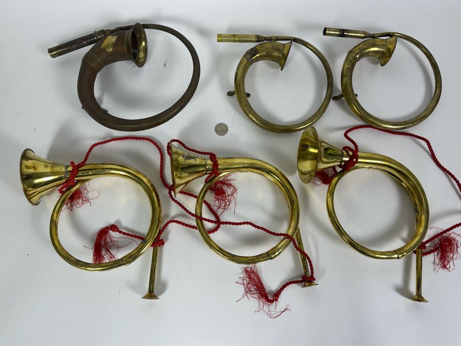 Six Decorative Brass Horns [Photo 3]